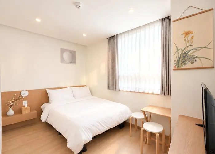 Jongno - Darang L 5-min Walk To Jongno 3-ga & Anguk Station L 2-min Walk To Changdeokgung Palace Hostel Seoul