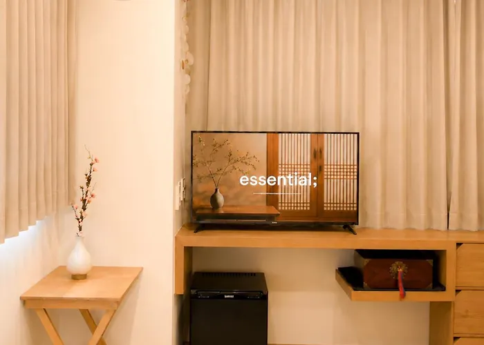 Jongno - Darang L 5-min Walk To Jongno 3-ga & Anguk Station L 2-min Walk To Changdeokgung Palace Hostel *